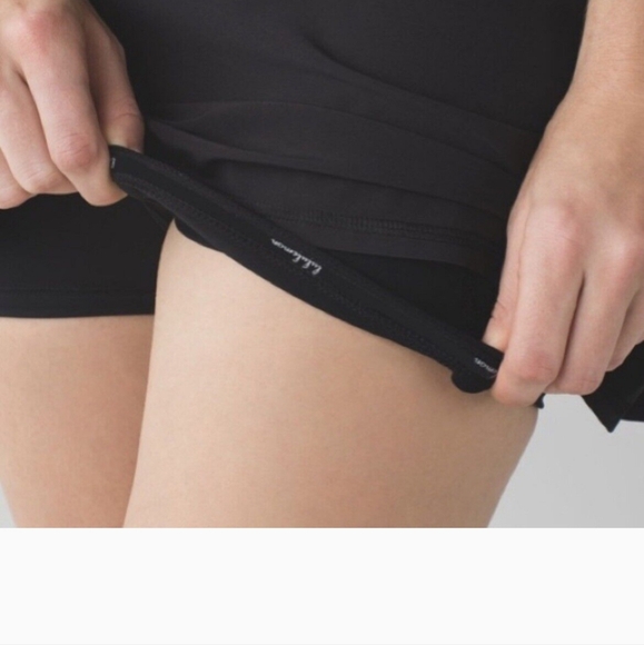Pace setter skirt/skort lululemon size 6 - Picture 6 of 13